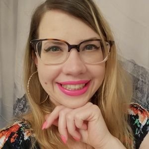 Meet your Posher, Alina